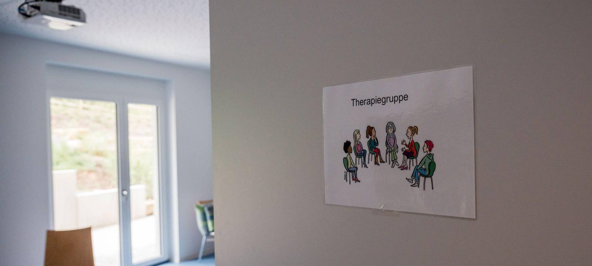 Blick in einen Raum für Gruppentherapie
