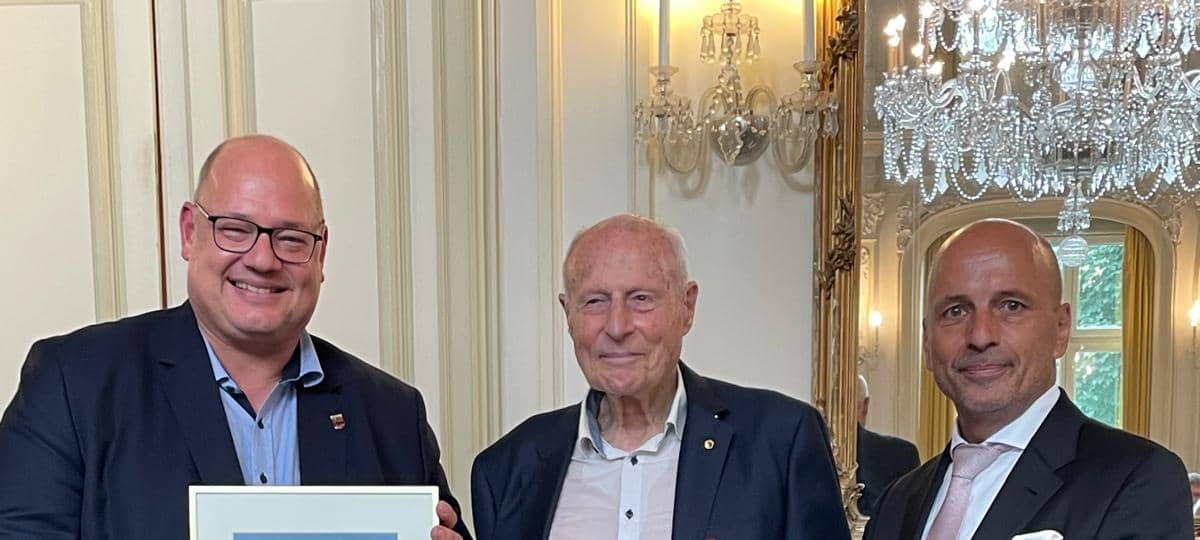 Leverkusener Löwe für Gründungsmitglied der Tafel Leverkusen