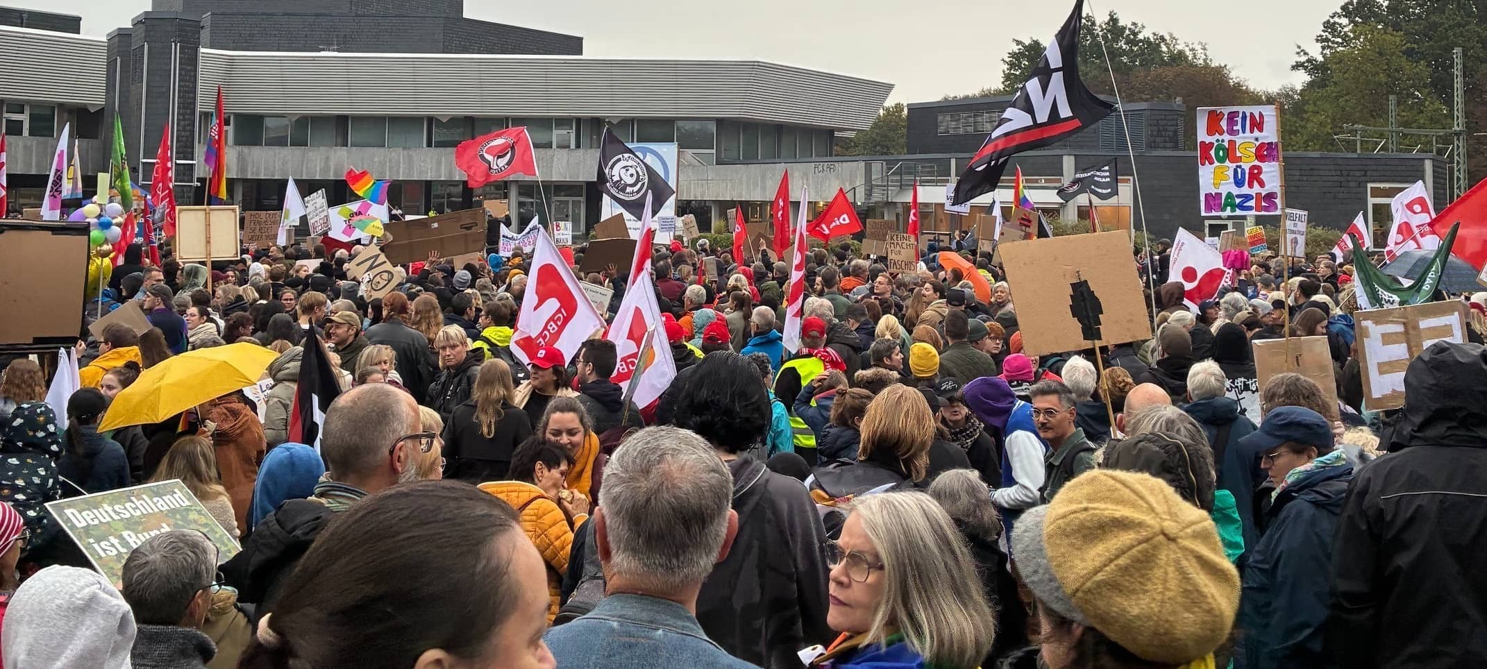 Demonstration gegen rechtspopulistisches Treffen der ESN