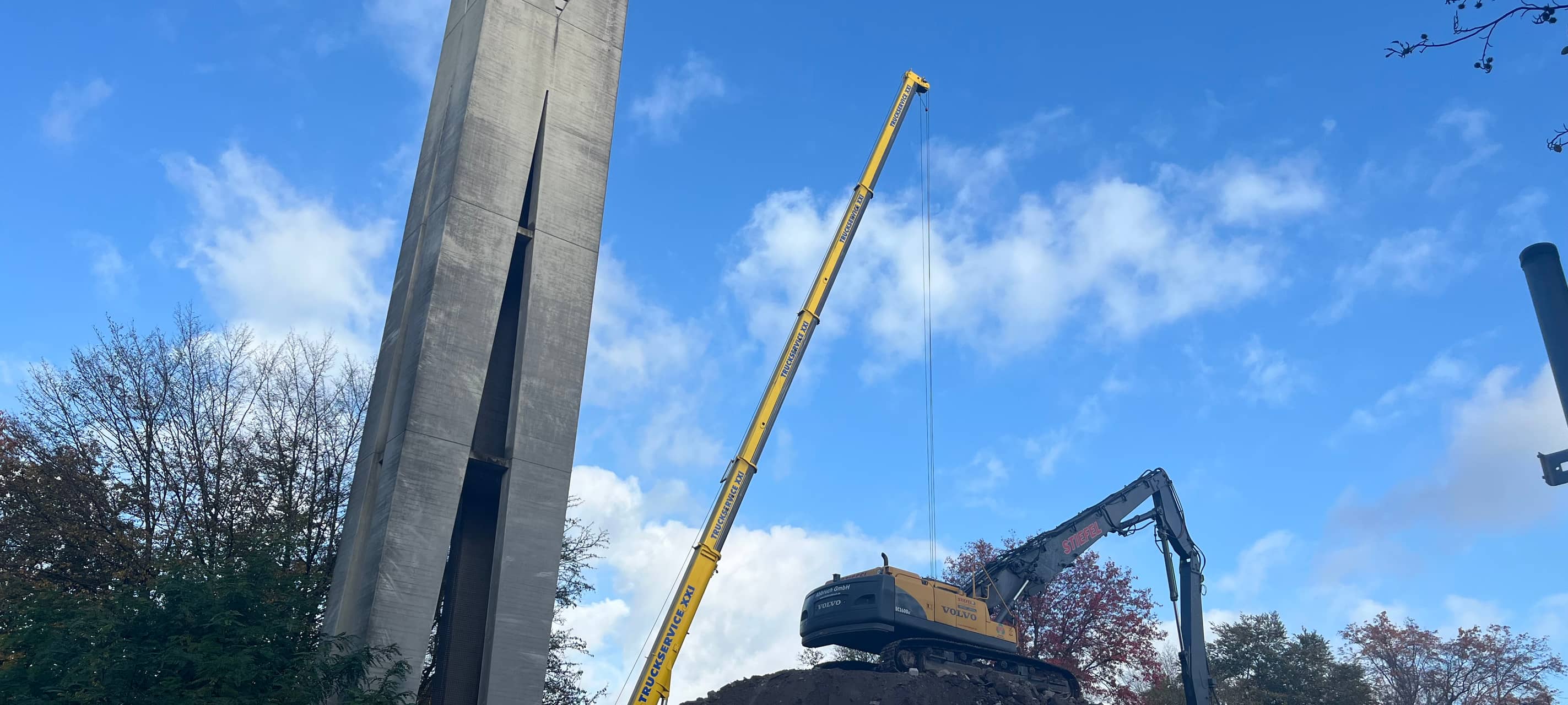 Schwierigkeiten bei Abriss von Leverkusener Kirchturm