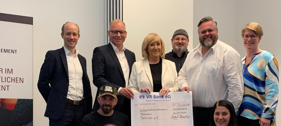 Leverkusen: 5.500 Euro Spenden nach Star Wars-Parade