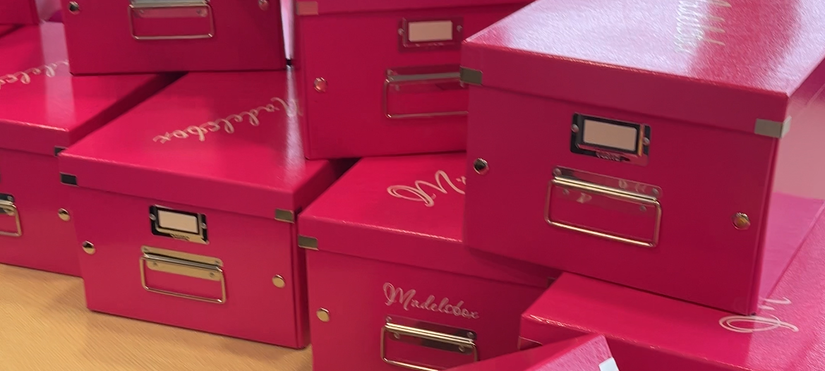 Frauenring Leverkusen stiftet Hygieneboxen für Schulen