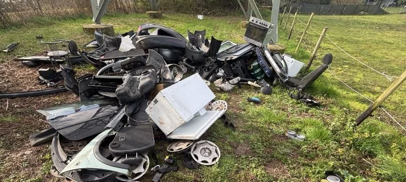 Zeugen gesucht: Illegaler Müll in Leverkusen