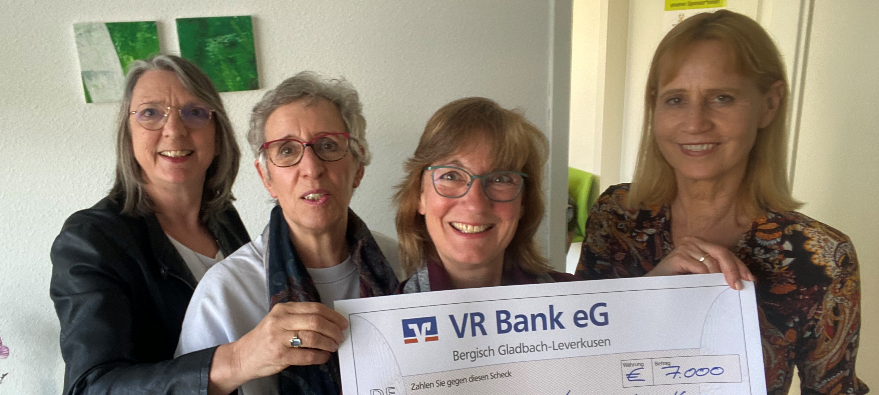 Zonta Club Leverkusen spendet 14.200 Euro