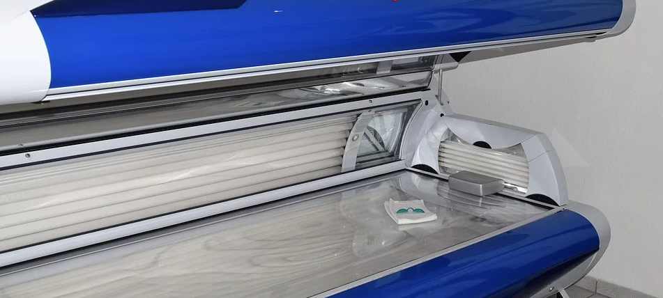 Lauterbach warnt vor Sonnenstudios